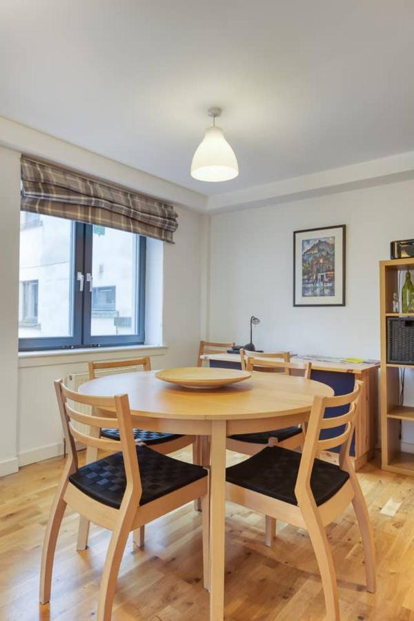 *amazing Location!*in Heart Of The City. 2br & Cot Édimbourg